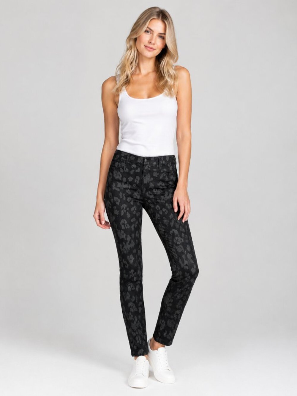 2/$30 Chico's Leopard Print Coated Secret Stretch Jeggings High Rise 10 #A6143
